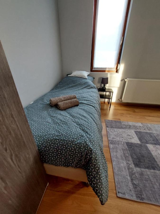 Csaladbarat Vendeglak Szegedi Maganszallashely 9 Fo Reszere, Nagycsaladok Es Barati Tarsasagok Reszere 外观 照片