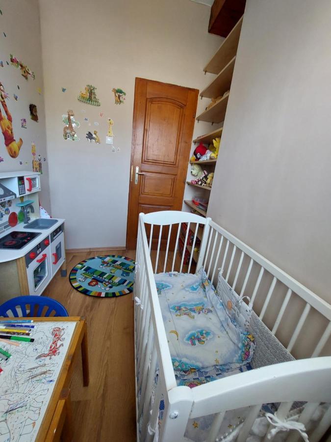 Csaladbarat Vendeglak Szegedi Maganszallashely 9 Fo Reszere, Nagycsaladok Es Barati Tarsasagok Reszere 外观 照片